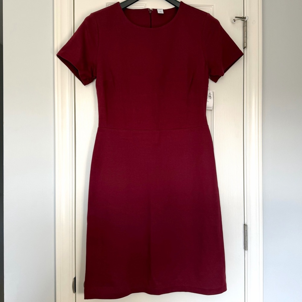 Old Navy Burgundy Short Sleeve Dress